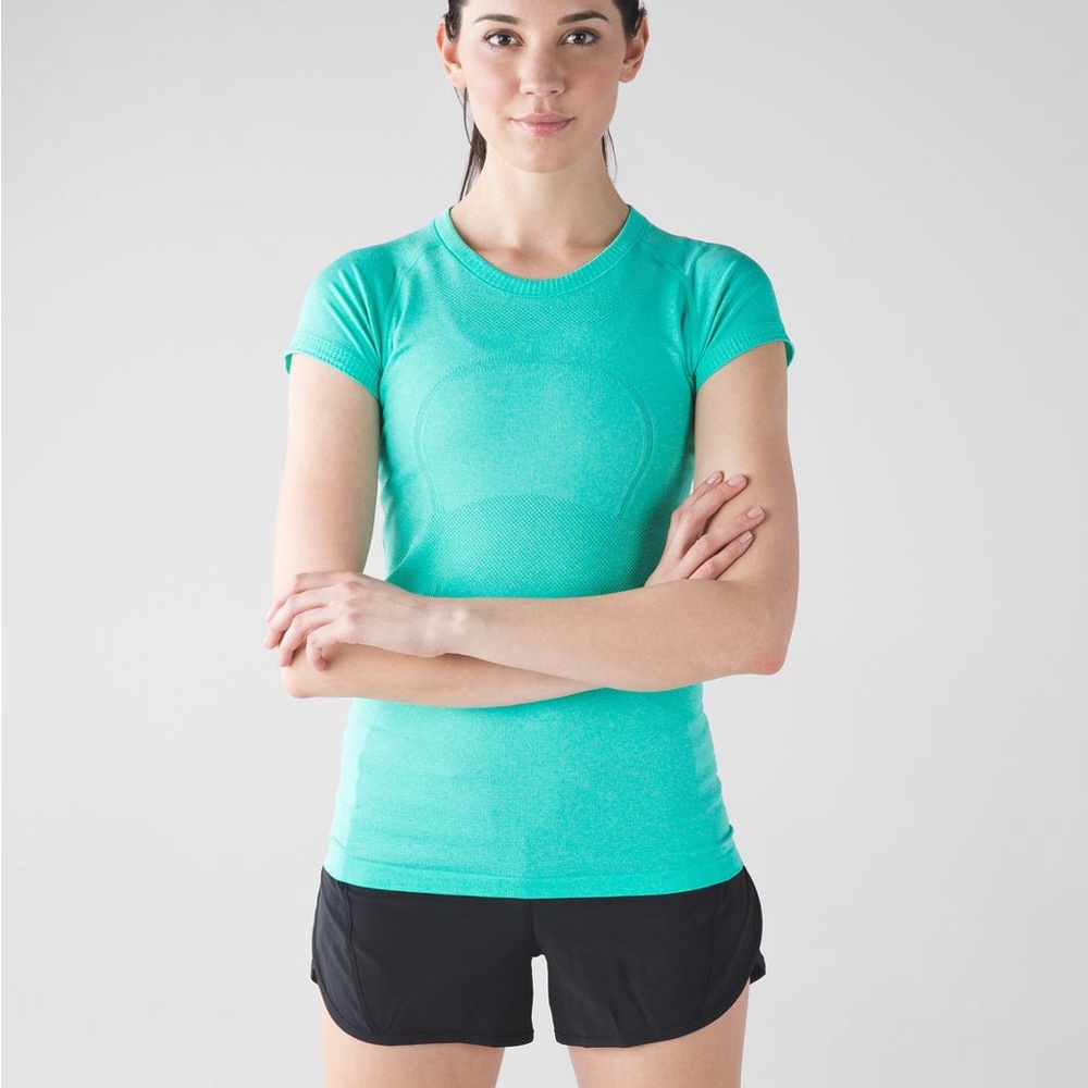 Lululemon swiftly top